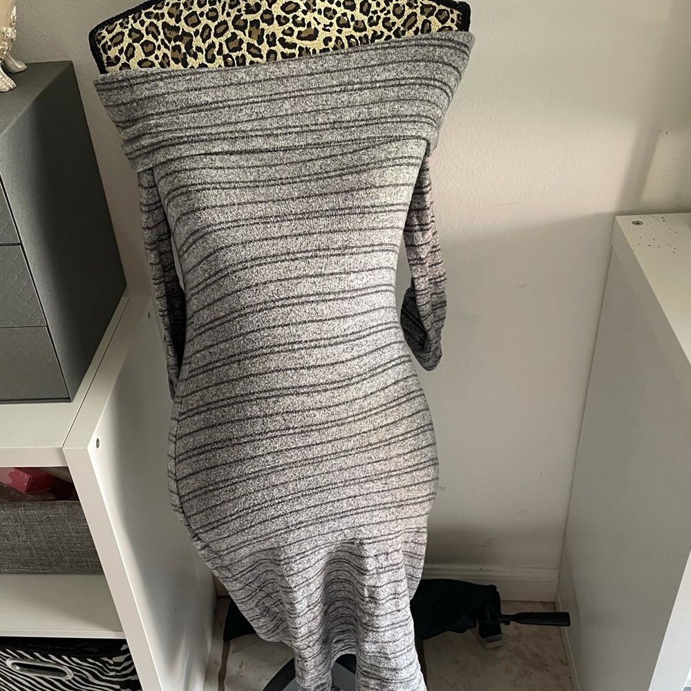Off shoulder bodycon dress